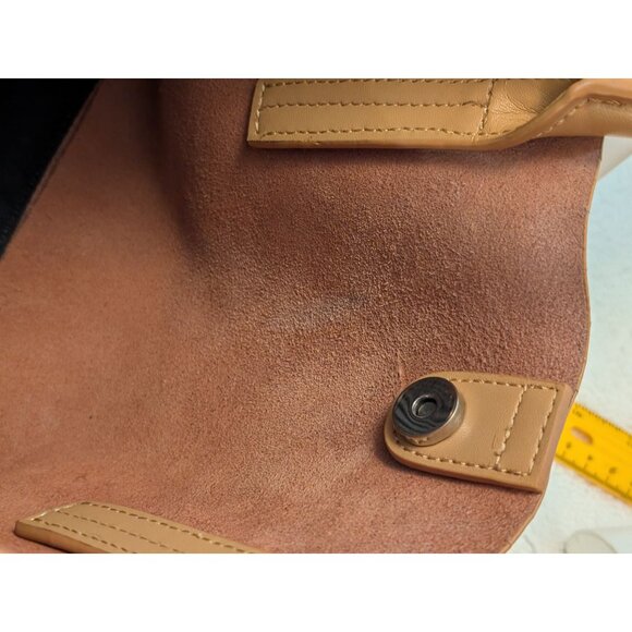 Colab Tan Leather Crossbody Tote Bag With Detachable Strap & Zipper Closure - Picture 14 of 15